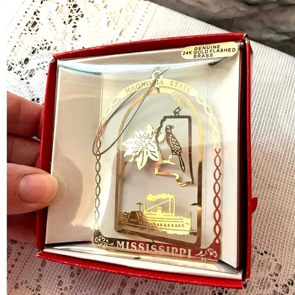 Vintage Indiana State Bird & Flower Ornament 24K Gold Finish - Picture 4 of 7